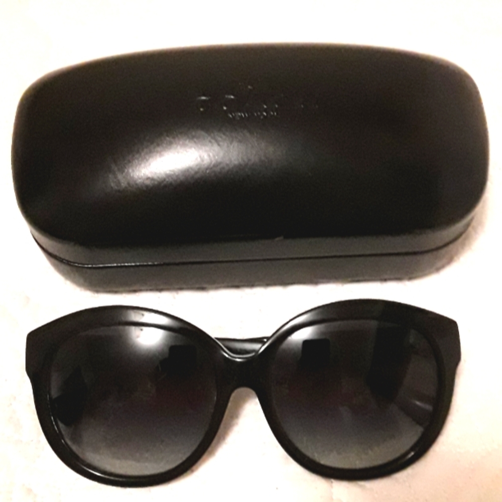 COACH BLACK SUNGLASSES WITH CASE